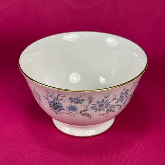 beautiful Colclough bone china creamer & sugar bowl set - Picture 5 of 7